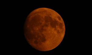 Eclipsă totală de Lună