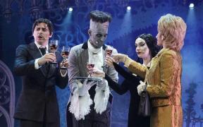 Piesa de teatru "Familia Addams" se joacă marţi, 9 septembrie, la Teatrul Excelsior din Bucureşti