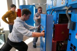 Tinerii nu mai știu cum să caute un job. Ce spun specialiștii despre efectele pandemiei asupra generaţiei Z