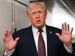 Trump anunţă aplicarea unei taxe vamale de 25% ţărilor care fac afaceri cu Iranul