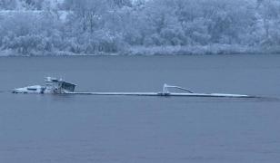 Navă cu peste 1.100 tone de îngrășământ, scufundată parțial în Dunăre. Depășiri la indicatorul amoniu