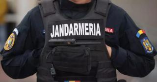 Elev de 15 ani, atacat cu o macetă lângă un liceu din Brăila. Atacatorul, tot minor, reţinut