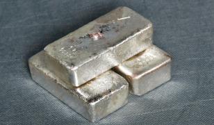 Trofeul echipei campioane la handbal a Germaniei, topit după furt: "Nu a mai rămas decât un lingou de argint"