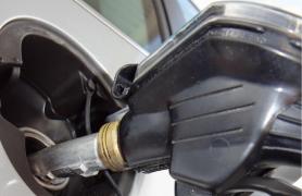 Care sunt preţurile la carburanţi pe 16 ianuarie. Preţul la motorină premium a crescut cu 3 bani pe litru