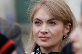 Cererea avocatei AUR de suspendare a comitetului de la Guvern pe legile Justiției, respinsă de CAB