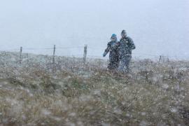 Alertă de vreme rea. Intră în vigoare un cod galben și portocaliu de vânt, ninsori şi viscol puternice