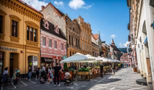 Un francez stabilit în Brașov se plânge de prețurile din România: 