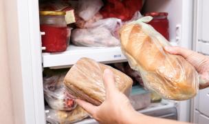 De ce e mai sănătos să congelezi pâinea. Beneficii neașteptate pentru sănătate