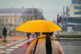 Vremea 26 ianuarie-23 februarie. După o săptămână de precipitaţii abundente, se încălzeşte uşor