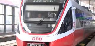 Un român a vrut să fure un tren din Austria, dar n-a ştiut cum. A activat doar luminile şi claxonul