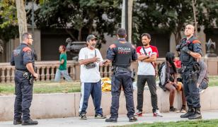 Decizie majoră în Spania. 500.000 de imigranţi vor primi dreptul de şedere legală, cu o singură condiţie