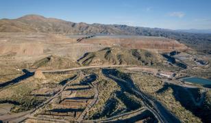 Toţi caută aur și argint, dar o 