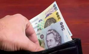 Când intră pensiile pe card în februarie 2026