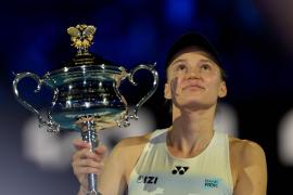 Australian Open 2026: Elena Rîbakina a învins-o pe Arina Sabalenka. A revenit de la 0-3 în decisiv