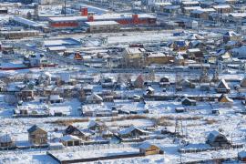 Oraşul unde temperaturile au ajuns şi la -71 de grade. Oamenii sunt nevoiţi să poarte zece straturi de haine