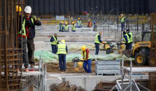 Domeniile în care se vor face concedieri masive şi se vor desfiinţa posturi în 2026