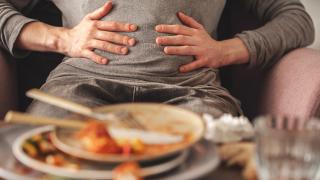 (P) Digestia lentă: cauze, simptome și soluții