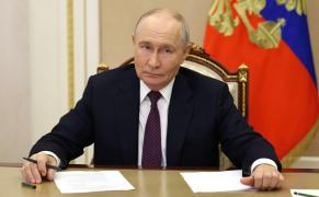 Rusia acuză Ucraina că împiedică eforturile de pace ale SUA după atacul asupra rafinăriei din Riazan