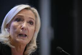 Aproape jumătate dintre musulmanii din Franța ar pleca din ţară dacă Marine Le Pen câştigă alegerile din 2027