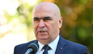 Reacţia lui Bolojan, după ce PNL a pierdut procesul cu AEP. Trebuie să dea statului înapoi 14 mil. de lei