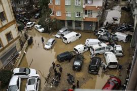 Cod roşu de vreme rea în Istanbul. MAE a emis atenţionare de călătorie şi recomandă evitarea deplasărilor