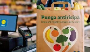Ce conţin pungile anti-risipă din supermarketuri. Costă 2,5 lei / kg
