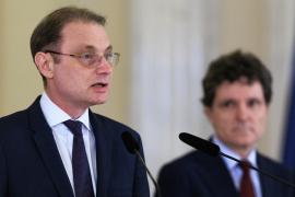 Prima şedinţă CSAT în noul format cu premierul Luca Niculescu, Neacșu, Oprea, Neculăescu şi Zamfir