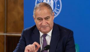 Un liberal ironizează noul Guvern: "Parlamentul a votat un prim-ministru. Doar că îl cheamă Marian Neacșu"