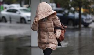 Vin ploile în toată ţara. Averse, grindină și intensificări ale vântului până vineri seara