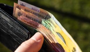 Ar putea crește salariile bugetarilor în 2027? Ce spune ministrul Manole