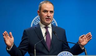 Ministrul Finanţelor vrea să le dea magistraţilor miliardul de euro eşalonat