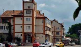Scandal la Primăria Pui. Secretara generală, de 62 de ani, a ajuns la spital după ce ar fi fost agresată