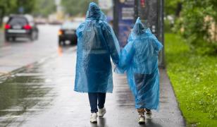 Temperaturi de aproape 30°C, apoi se răceşte brusc. Când se schimbă vremea și unde va ploua
