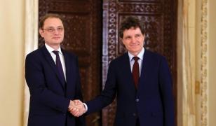 Politico, despre desemnarea lui Luca Niculescu în funcţia de prim-ministru: 