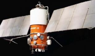 Un satelit sovietic s-a dezintegrat pe orbită. Experții avertizează: E fenomen îngrijorător