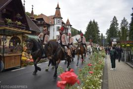 Staţiunea din România unde s-au epuizat locurile de cazare. Românii s-au înghesuit pentru festival