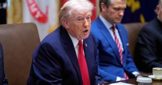 Trump: "Iranul ne vorbeşte, şi vom vedea dacă putem face ceva". Reacţia Teheranului