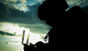 Un român de 21 de ani operează drone pe frontul din Ucraina: 