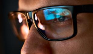 Cum au devenit ochelarii smart o armă pentru 