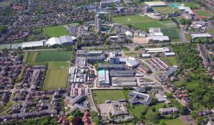 Clipe de panică în centrul unui oraş britanic, din cauza unei 