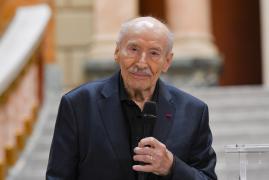 Bărbații care l-ar fi amenințat cu moartea pe Victor Rebengiuc, percheziționați în București