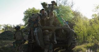 Zelenski cere echipamente noi pe front: "Armele evoluează mai rapid decât deciziile politice"