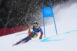 Alexandru Ştefănescu reprezintă România în competiţia de schi, la Jocurile Olimpice de iarnă 2026