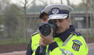Șofer prins circulând cu 153 km/h într-o localitate din Botoşani unde limita este de 50 km/h