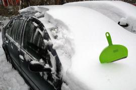 Greşeala frecventă din trafic, după ninsoare, care se pedepseşte cu amenzi de până la 4.000 de lei