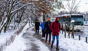 Cod galben de ninsori şi viscol, cu strat de zăpadă de 20 cm, inclusiv în Capitală. Când intră în vigoare