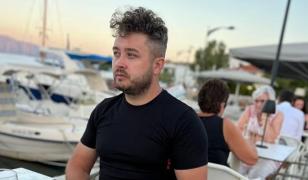 Un român şi-a disperat vecinii din UK, după ce şi-a ridicat un garaj imens lângă casa de 685.000 €