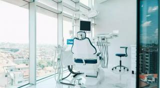 Ce servicii stomatologice sunt decontate de CNAS. Cum poţi merge la dentist gratuit