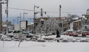 Gerul se întoarce. ANM anunţă ninsori şi viscol până miercuri în toată ţara