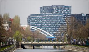 O companie uriaşă vrea să angajeze 240 de români. Domeniile în care sunt căutaţi experţi